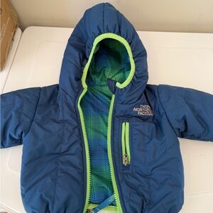 The North Face Infant Jacket in Blue and Green, Reversible size 0-3M